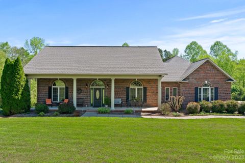 3798 Heatherbrook Trail sold home in Heatherbrook, Vale, NC