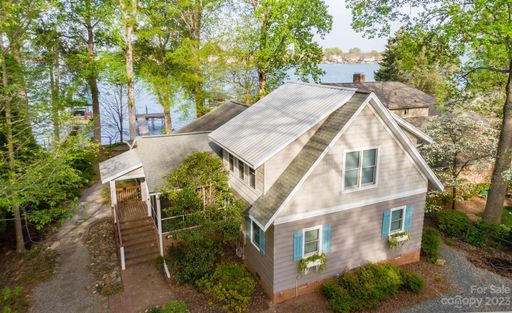 3244 Lake Shore Road