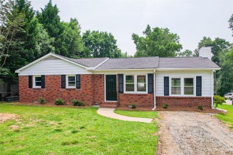 122 Crestview Drive sold home in Hidden Valley, Concord, NC