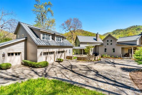 195 Meadow Creek Drive