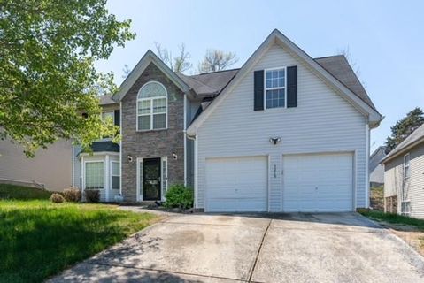5219 Eagle Creek Drive sold home in Eagle Ridge, Charlotte, NC
