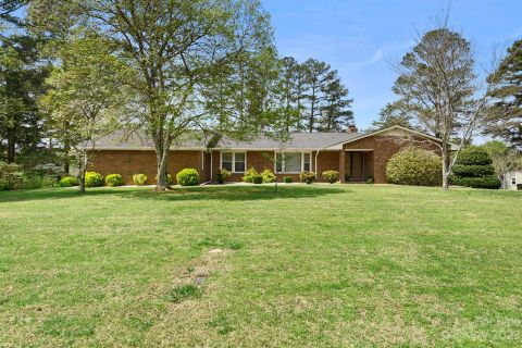 360 Rolling Ridge Road