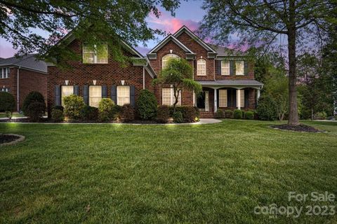 2905 Blackburn Drive