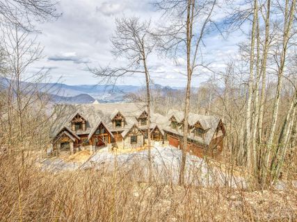 44 Anisidi Trail