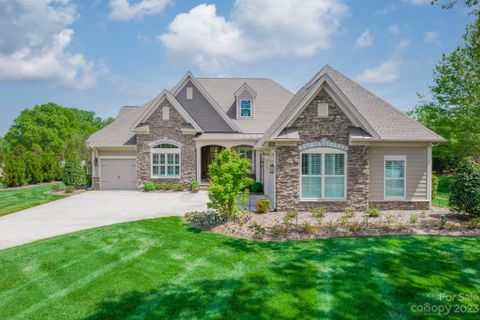 3225 Highbury Place sold home in Bromley, Weddington, NC