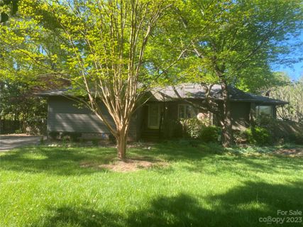 10508 Knox Avenue sold home in Belle Meade, Matthews, NC