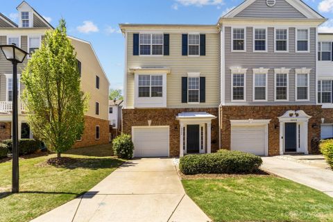 2920 Castleberry Court