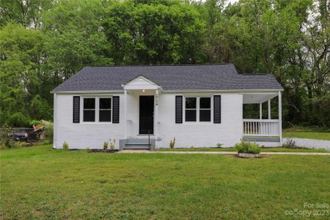 1714 N Clay Street sold home in Green Hills, Salisbury, NC