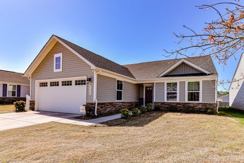 4234 Mackinnon Drive