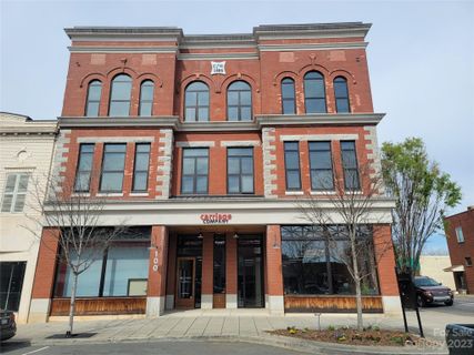 100 W Main Avenue 401' sold home in Carriage Company Condo, Gastonia, NC
