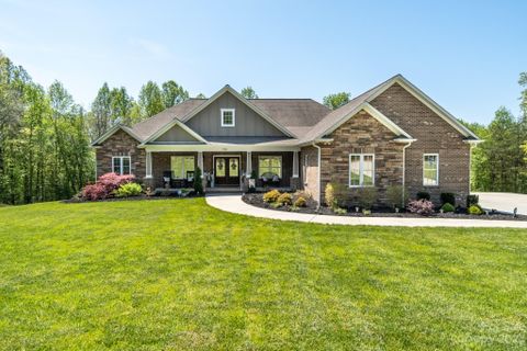 730 Oak Ridge Farms Circle sold home in Oak Ridge Farms, Newton, NC