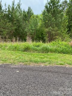 134 River Bank Road sold home in River Run II, Statesville, NC