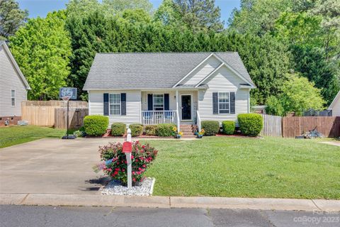 319 Masters Drive sold home in Brittany Meadows, Rock Hill, SC