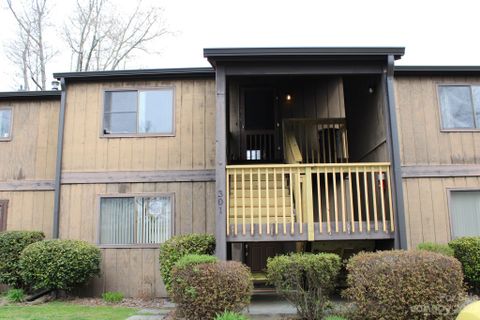 319 Greenville Highway 302