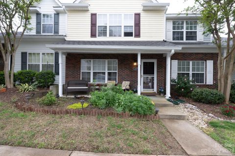 229 Primrose Walk