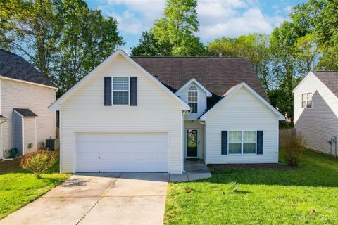 1421 Hollythorne Drive sold home in Hollythorne, Rock Hill, SC