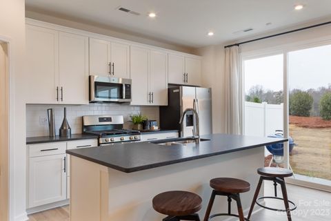 283 Brooks Springs Drive sold home in Ashburn, Fort Mill, SC