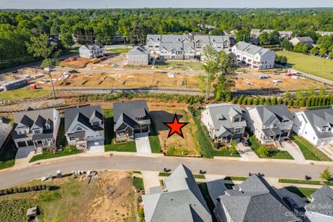 835 Naples Drive