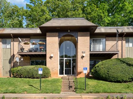 225 Orchard Trace Lane 8