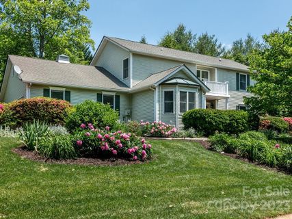 620 Woodland Knoll