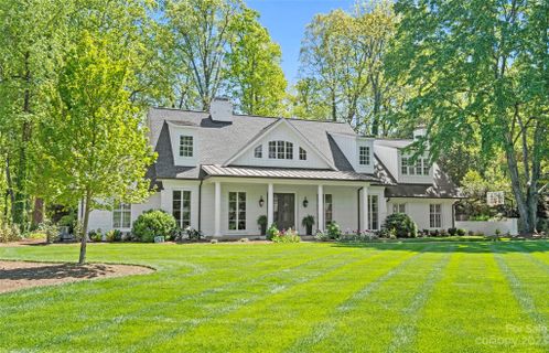 1001 Sumac Drive