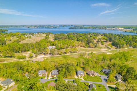 Lot 43 Lytham Lane sold home in Cowans Ford, Stanley, NC