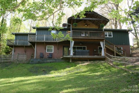 4 Mayfair Drive sold home in Woodside Hills, Candler, NC