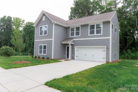 2826 Capitol Drive sold home in Berry Hill, Charlotte, NC