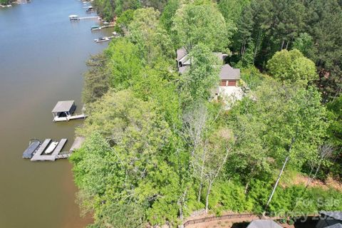 6656 Goose Point Drive