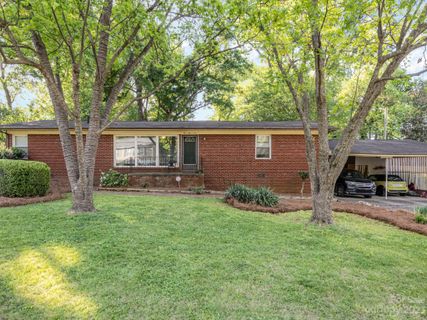 501 Dawn Circle