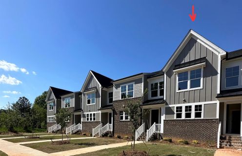 120 Glencoe Lane 105 sold home in CARRIAGE CLUB TOWNHOMES, Mooresville, NC