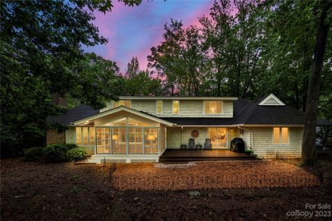 3 Sunrise Point Court