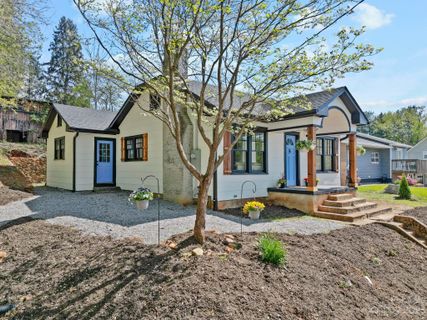 29 Poplar Street sold home in Highland Park, Canton, NC