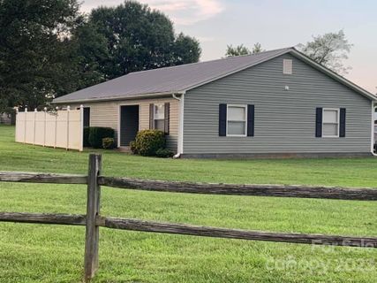 1710 1712 Cat Square Road sold home in Deerwood, Vale, NC