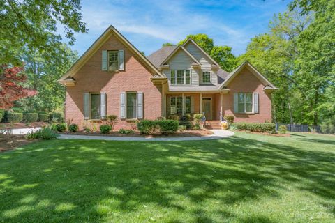 377 Catawba Crest Lane sold home in Catawba Crest, Clover, SC