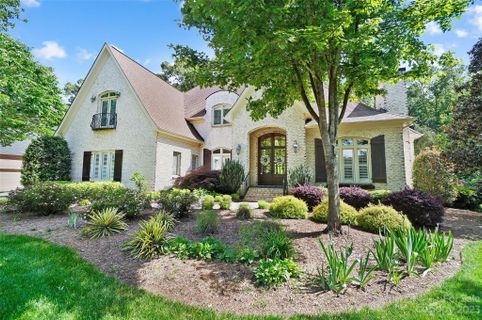 1400 War Admiral Lane