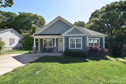 221 Price Street