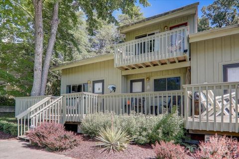 153 Fox Run Boulevard 901