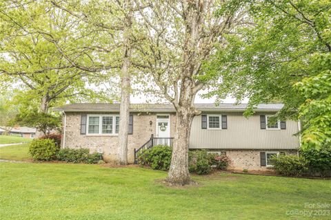 19 Norman Road sold home in Franem Acres, Fletcher, NC