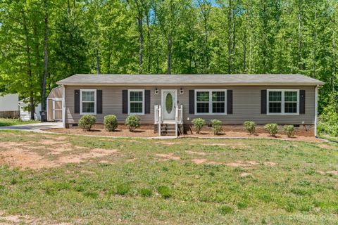 110 Tradewinds Court