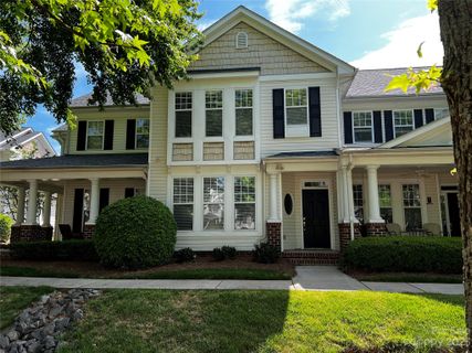 2048 Gable Way Lane