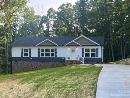601 Lhasa Apso Lane