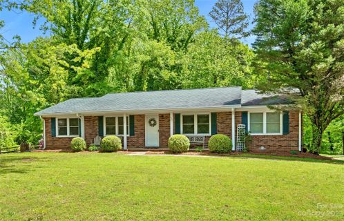 335 Pinecrest Street sold home in Greenleigh, Salisbury, NC