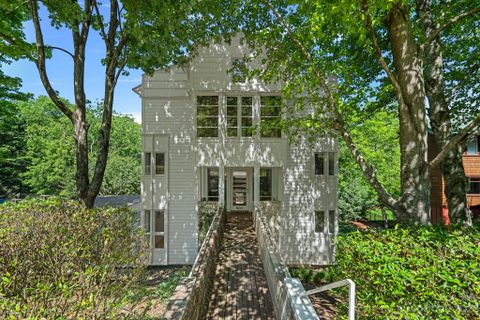 501 Moncure Drive