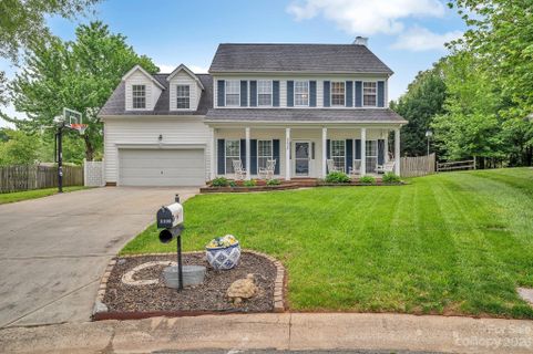 3305 Dunfield Court