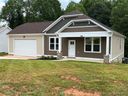 1640 Farmington Hills Drive sold home in Conover, SC