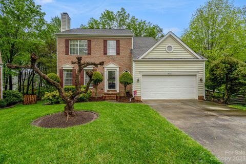 5900 Hornbeam Court