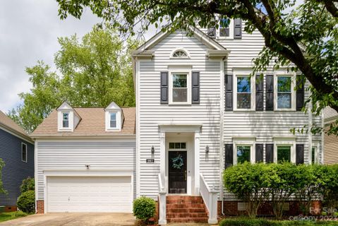 2812 Saintfield Place