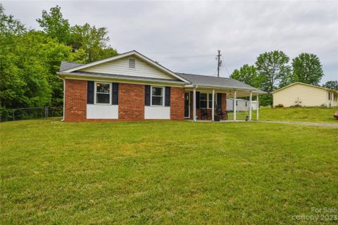 204 Springhill Lane sold home in Wendover, Maiden, NC