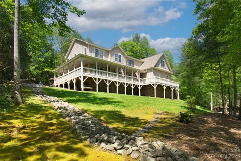 273 Cross Creek Drive sold home in Cross Creek, Marion, NC